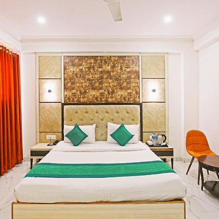فندق The Almora Residency - Complimentary Airport Trasnfer نيودلهي المظهر الخارجي الصورة