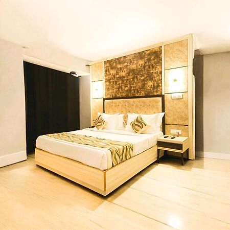 فندق The Almora Residency - Complimentary Airport Trasnfer نيودلهي المظهر الخارجي الصورة