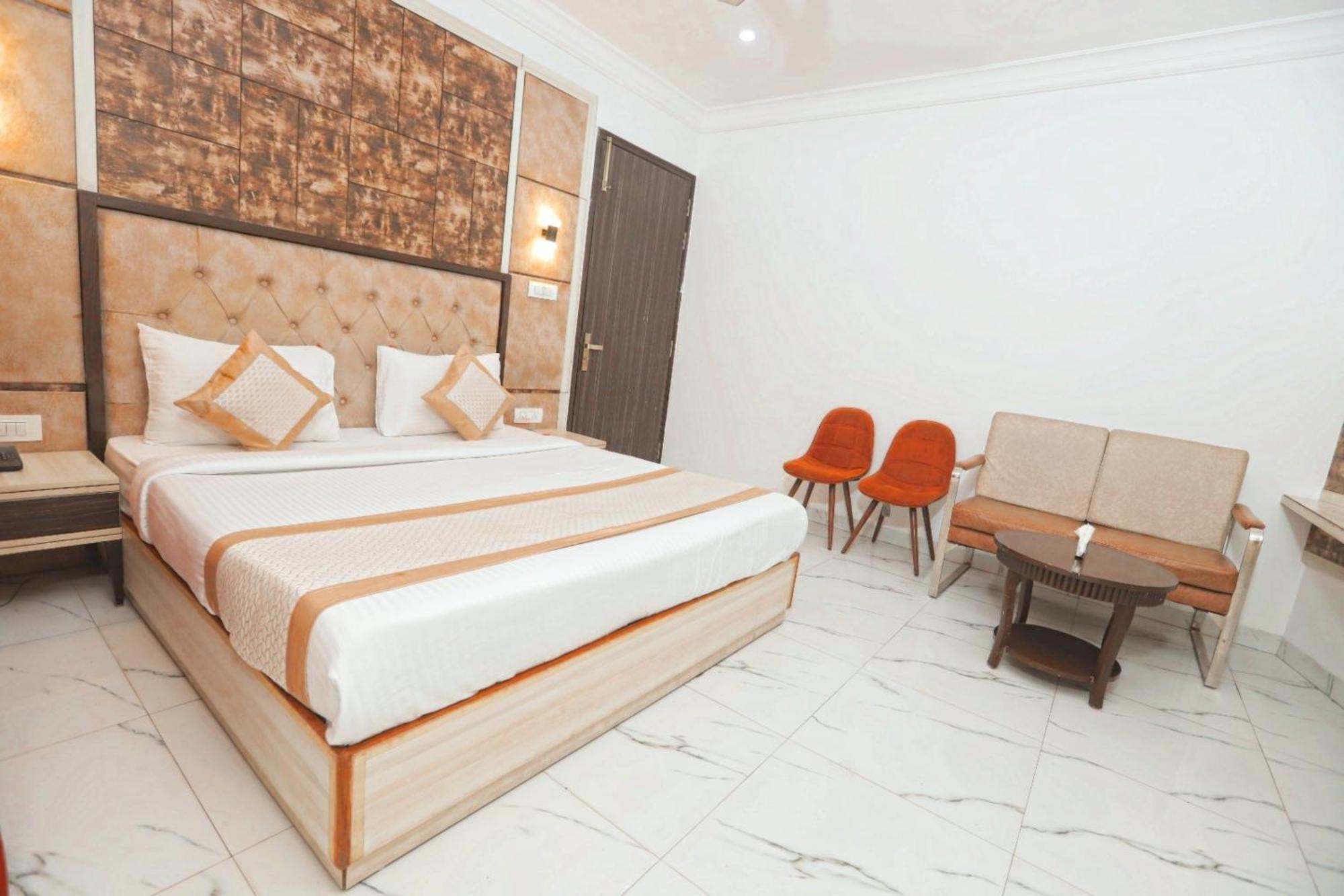 فندق The Almora Residency - Complimentary Airport Trasnfer نيودلهي المظهر الخارجي الصورة