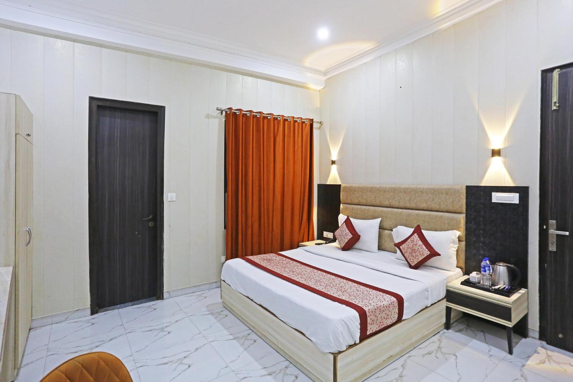فندق The Almora Residency - Complimentary Airport Trasnfer نيودلهي المظهر الخارجي الصورة