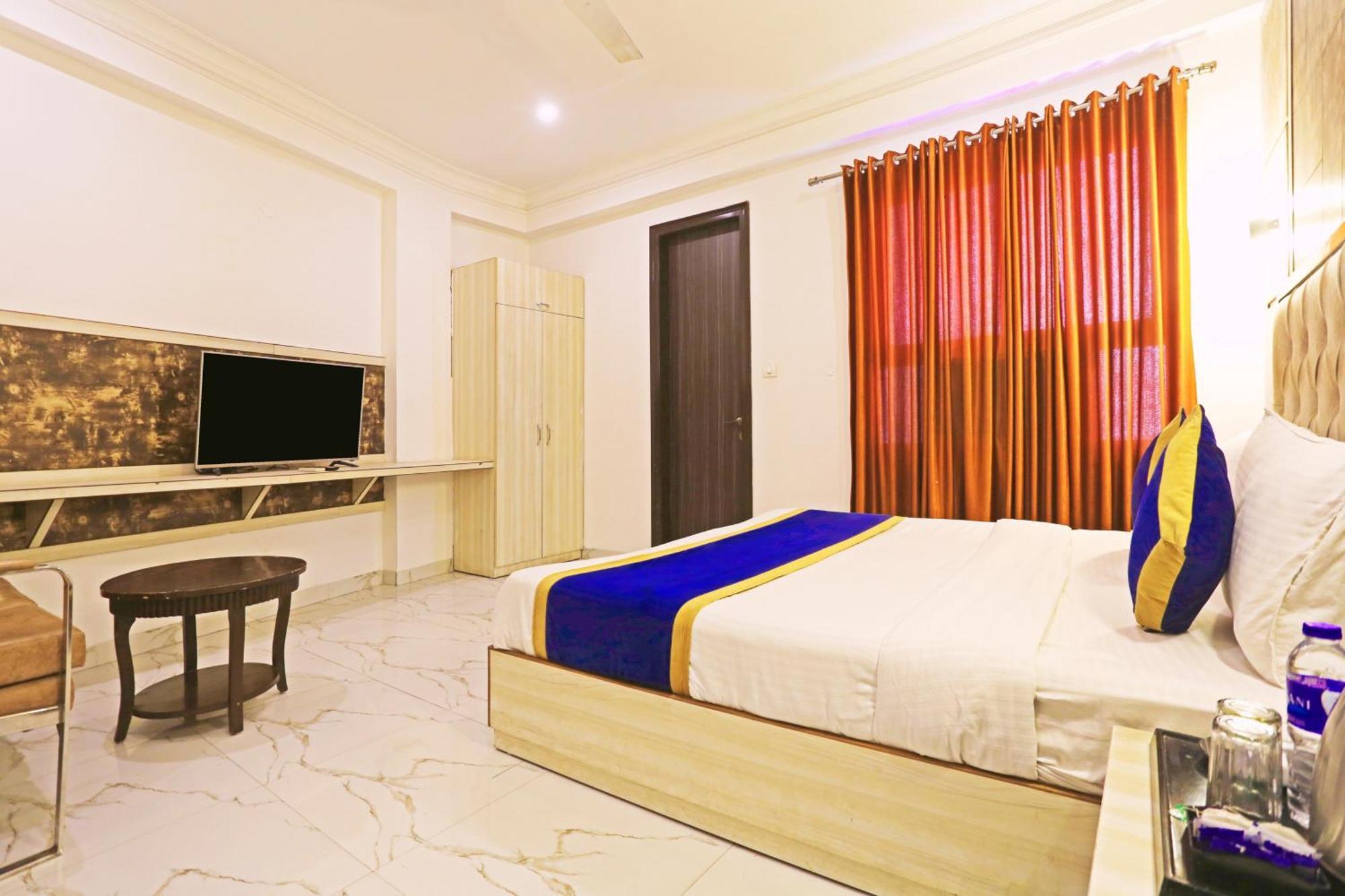 فندق The Almora Residency - Complimentary Airport Trasnfer نيودلهي المظهر الخارجي الصورة