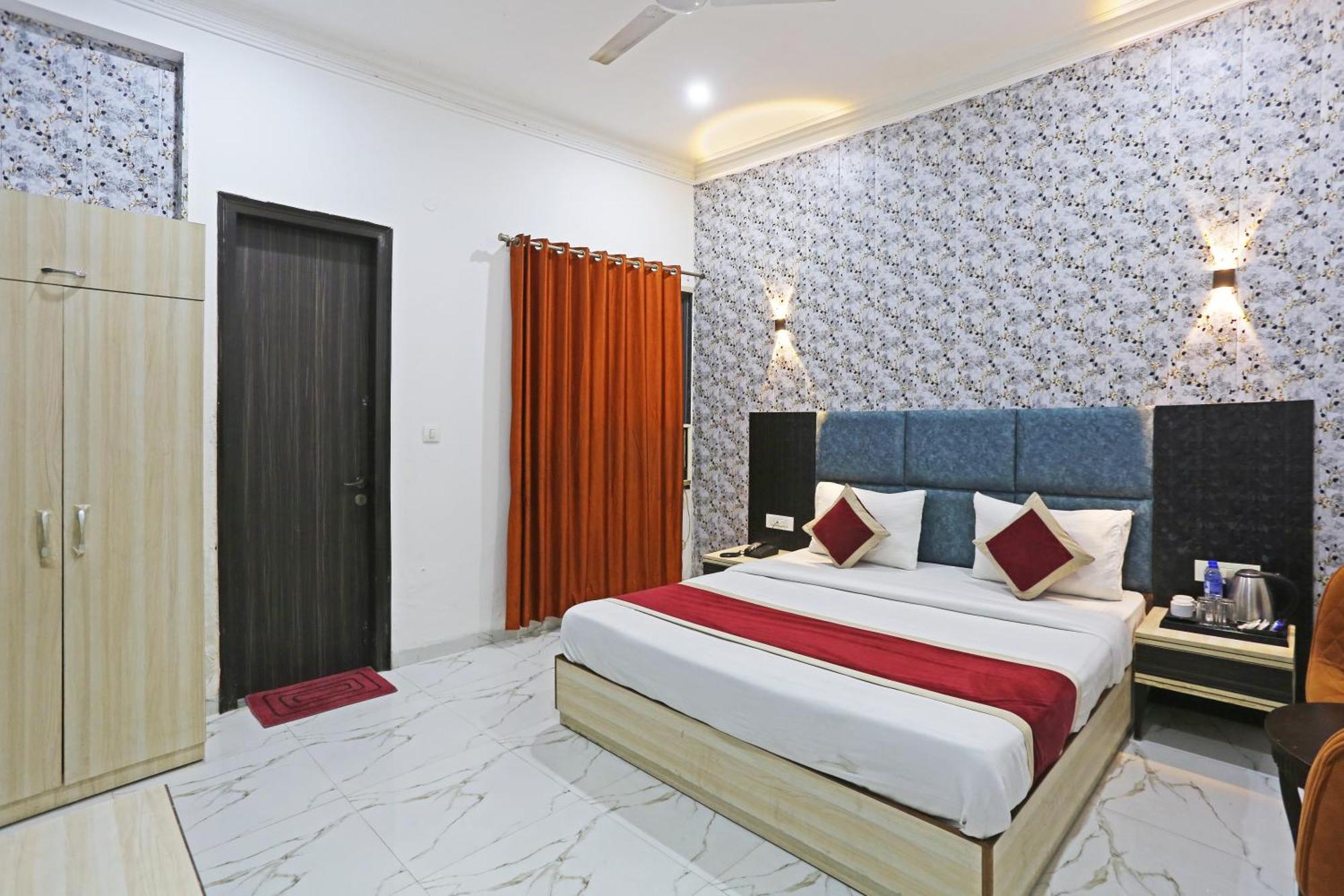 فندق The Almora Residency - Complimentary Airport Trasnfer نيودلهي المظهر الخارجي الصورة