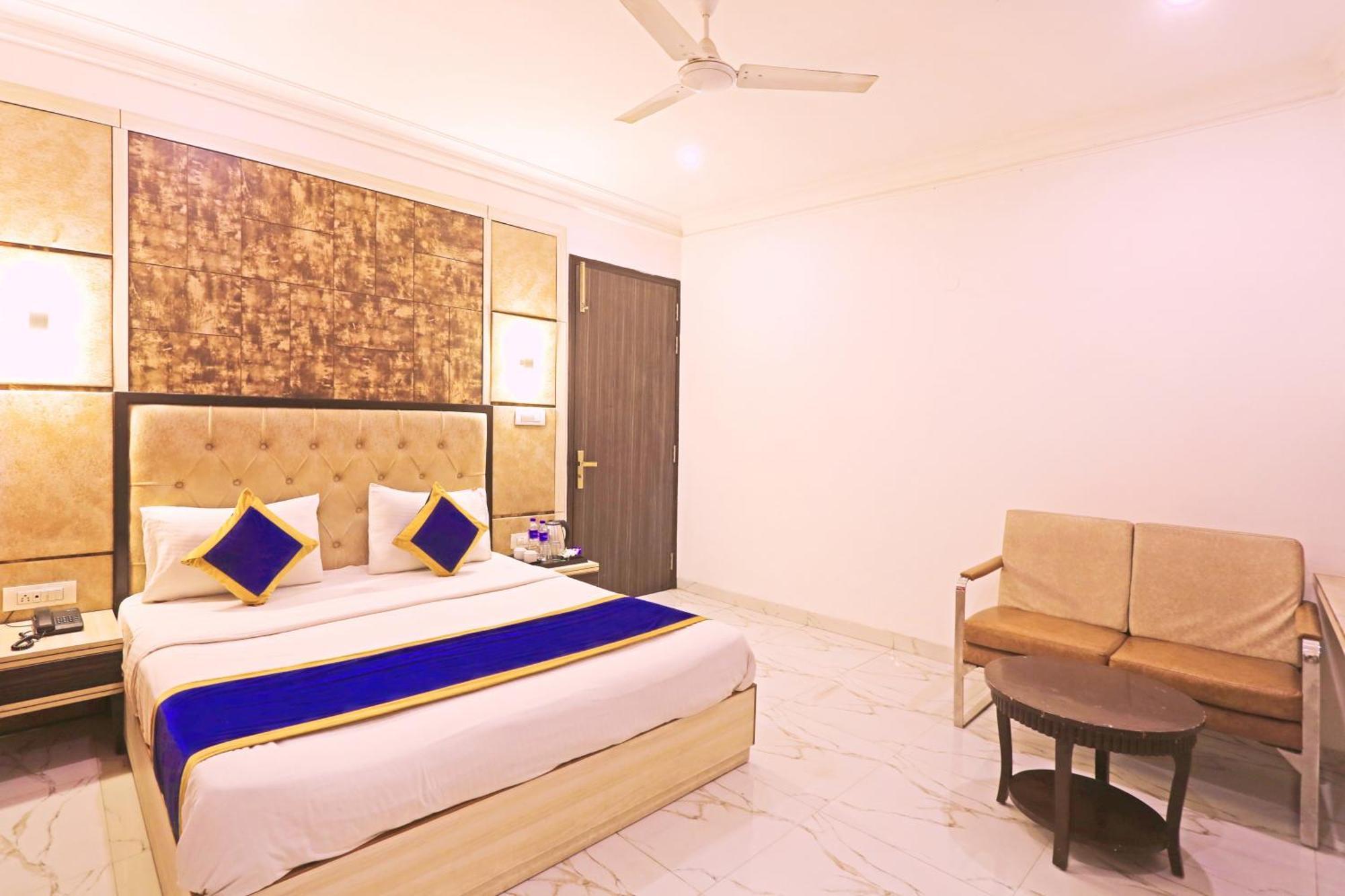 فندق The Almora Residency - Complimentary Airport Trasnfer نيودلهي المظهر الخارجي الصورة