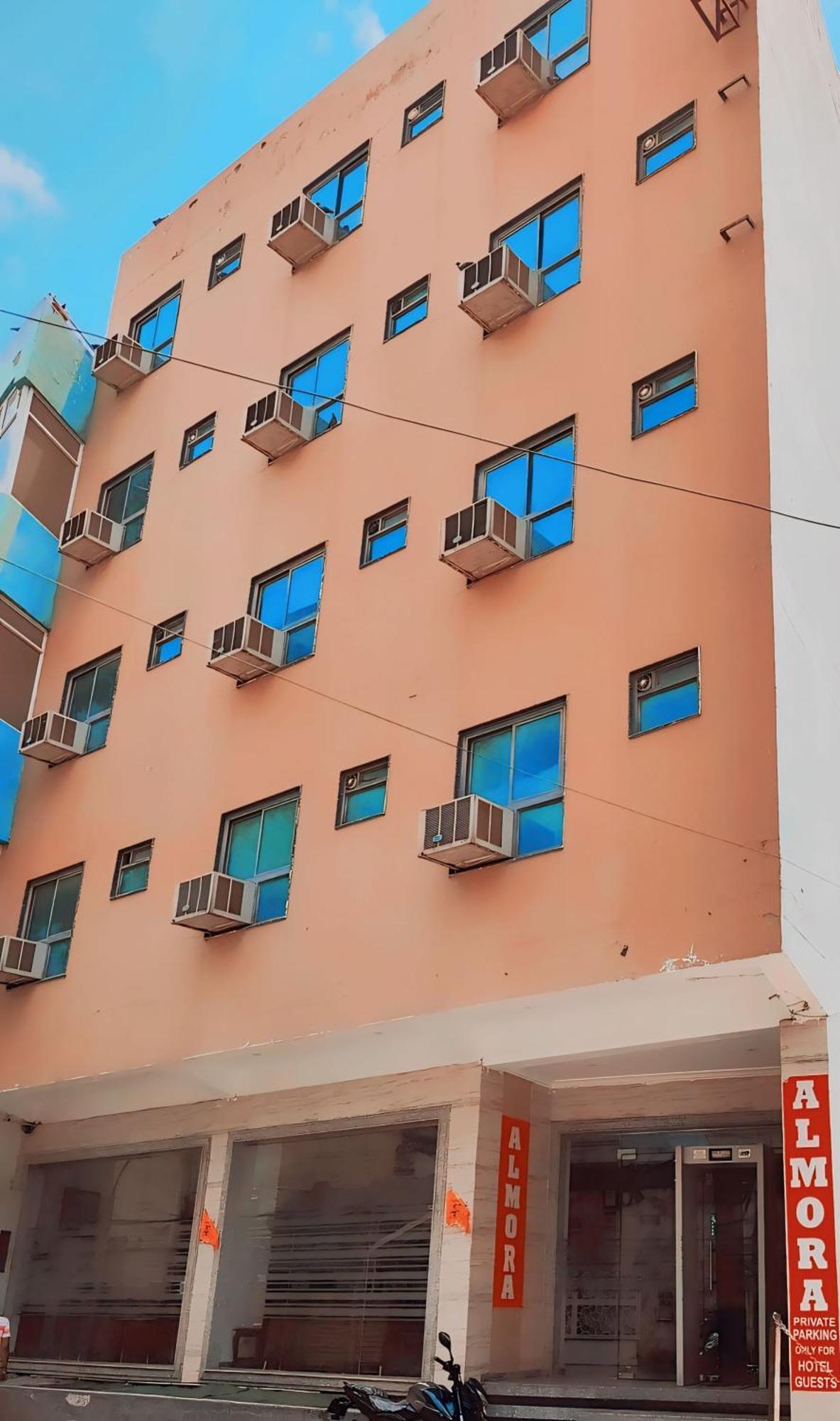 فندق The Almora Residency - Complimentary Airport Trasnfer نيودلهي المظهر الخارجي الصورة