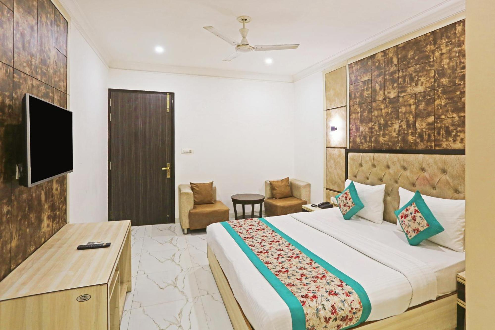 فندق The Almora Residency - Complimentary Airport Trasnfer نيودلهي المظهر الخارجي الصورة